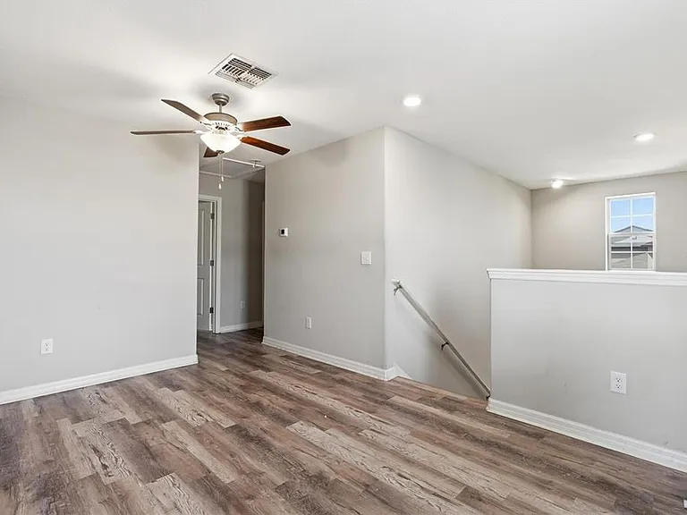 861 Olive Conch St — Photo 7