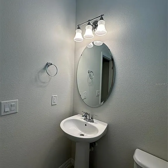 527 Piazza Point — Photo 60
