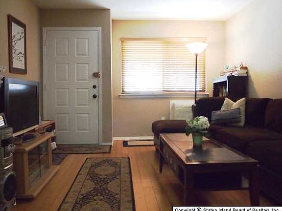 3rd image of 360 Barlow Ave APT 23