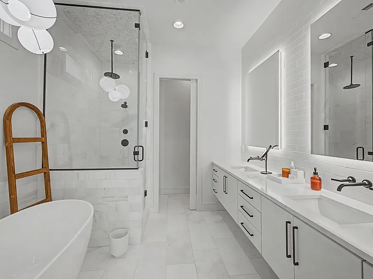 1109 Bate Ave #2 — Photo 16