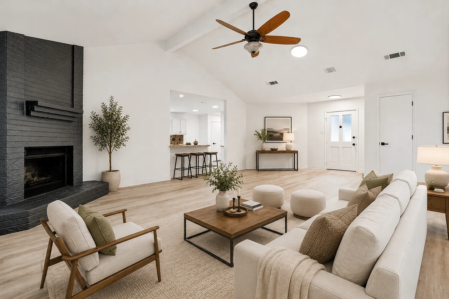 4 bed, 1815 sqft, $2,750 — Photo 3