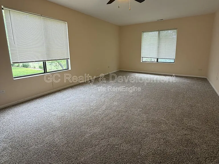 871 Yosemite Trl #C — Photo 12