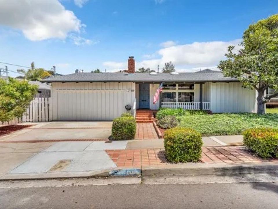 1st image of 819 Gage Dr