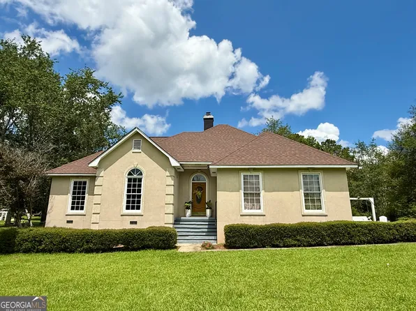 1087 Forsyth Landing Dr, Forsyth, GA 31029