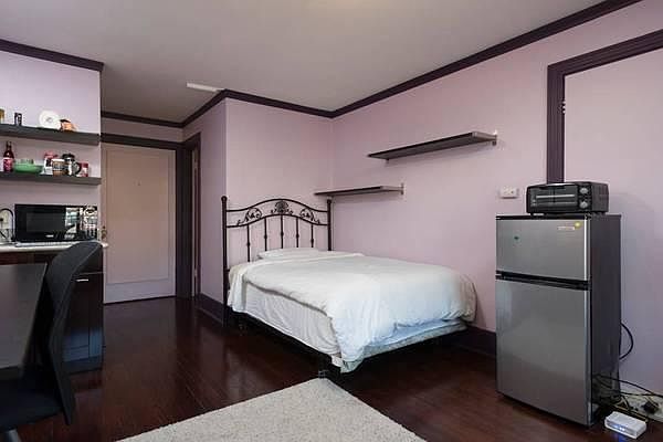 1st image of 4522 Brooklyn Ave NE #102