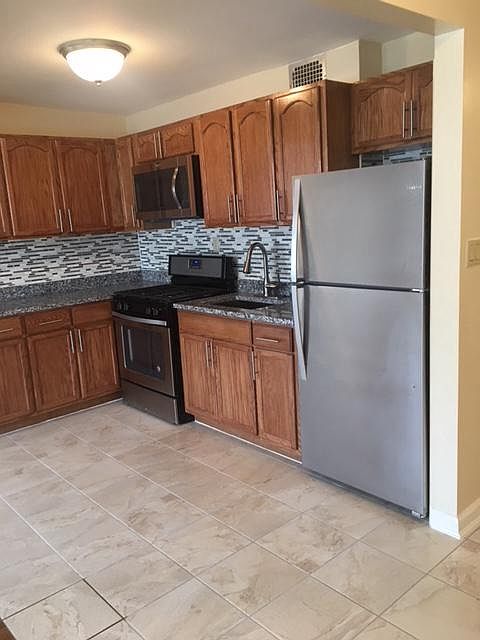 2nd image of 8815 168th St APT 1S