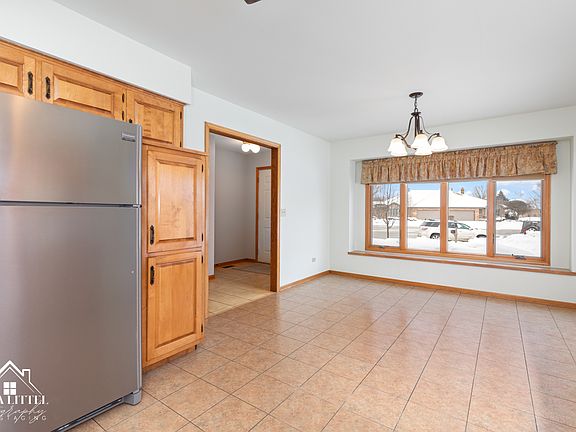 5th image of 1550 Tall Grass Ct