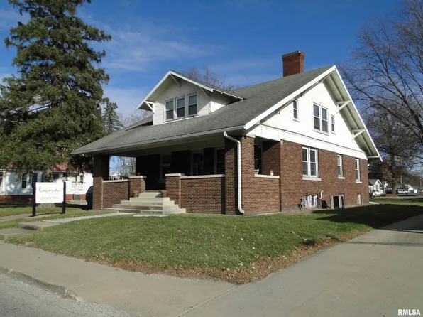 437 N Lafayette St, Macomb, IL 61455