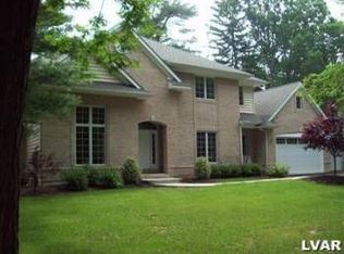 1231 Warwick Pl, Allentown, PA 18104