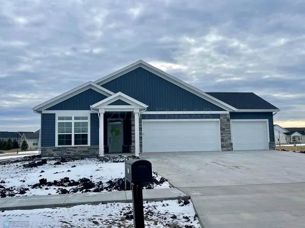 4016 49th Ave S, Fargo, ND 58104