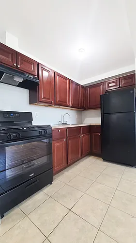 2536 Holland Ave #2R Photo 1