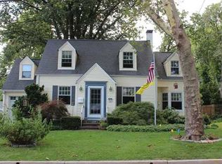 55 Voorhees Pl, Metuchen, NJ 08840