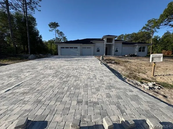 2418 W Axelwood Dr, Beverly Hills, FL 34465