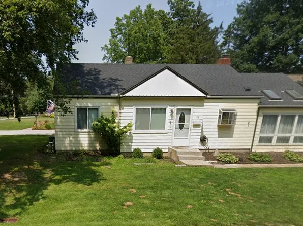 195 Forest Hill Dr, Avon Lake, OH 44012