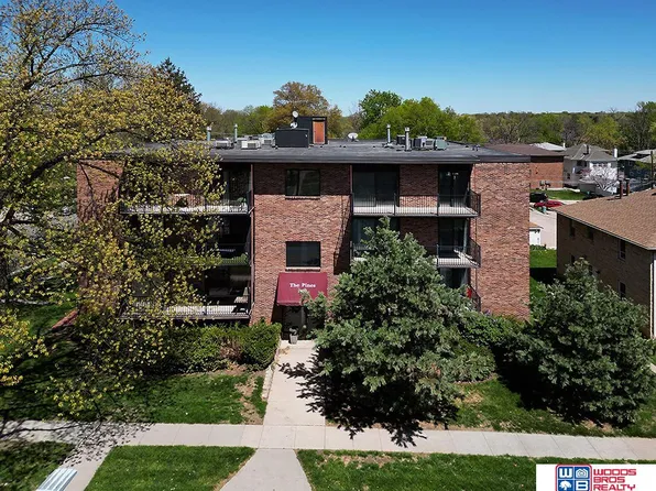 2400 A St APT 9, Lincoln, NE 68502