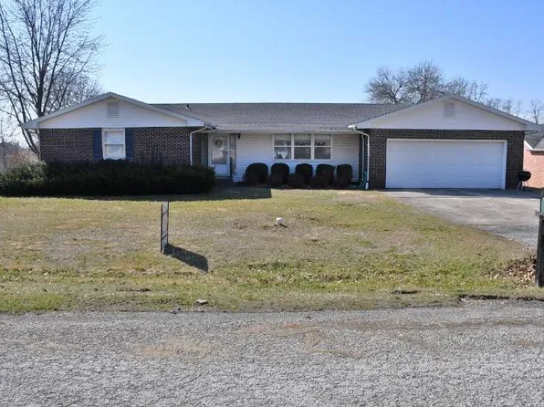 1225 Sunset Dr, Pittsfield, IL 62363