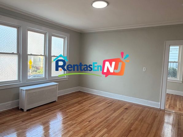 49-51 Finlay Pl #1