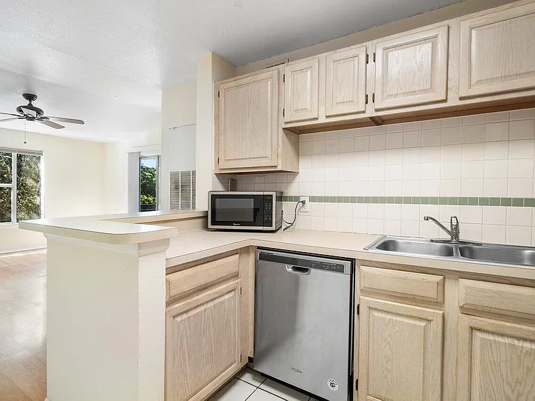 1825 Palm Cove Blvd #7-306 — Photo 14