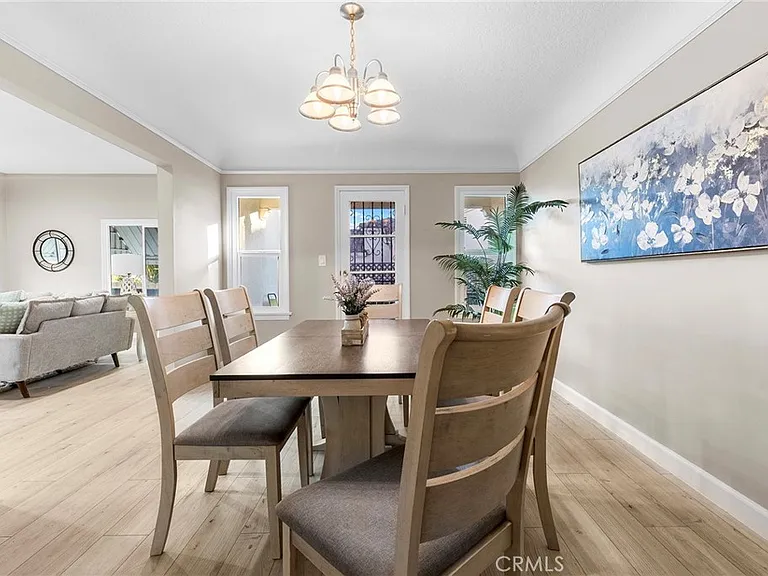 1705 S Fremont Ave — Photo 12