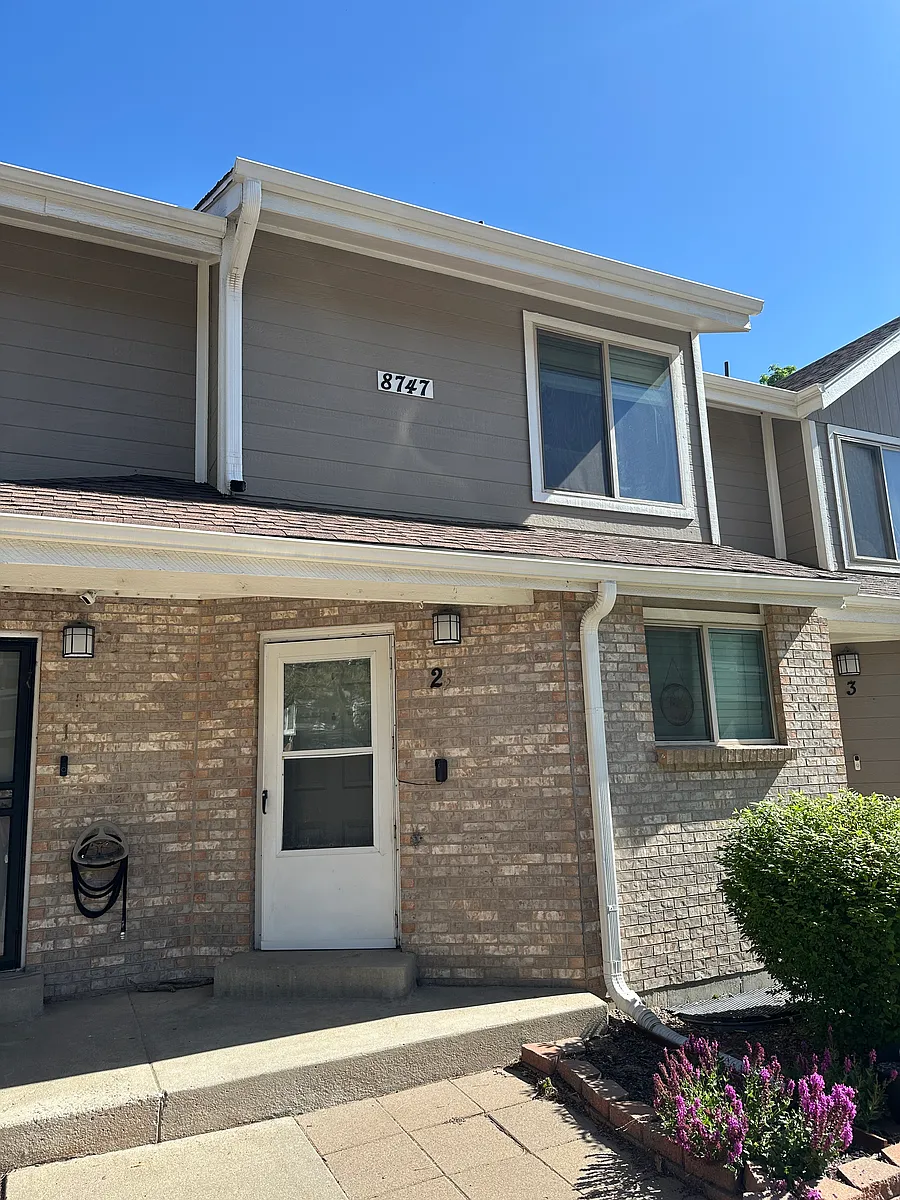Building Photo - 8747 W Cornell Ave #2