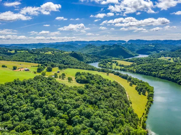 745 Ronald Holt Ln, Tazewell, TN 37879