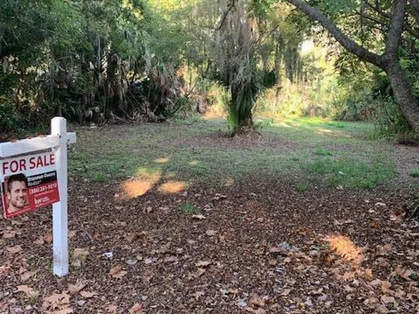 1567 Hammock Dr, Holly Hill, FL 32117
