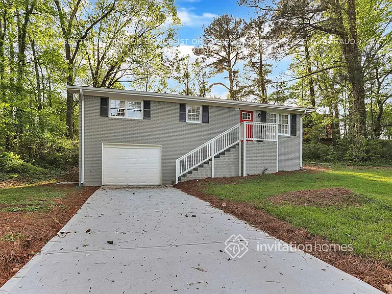 4891 Lehigh Dr — Photo 4