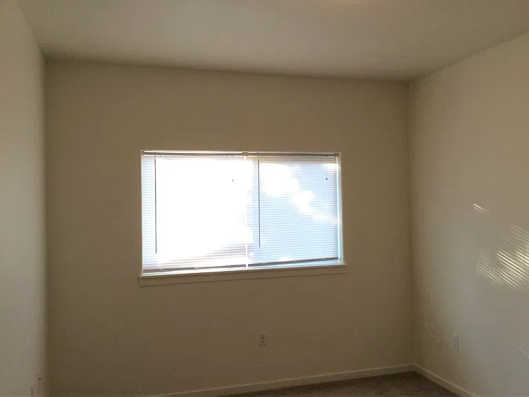 2210 Jakob Ave — Photo 16