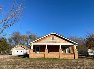 717 W Highland St, Tecumseh, OK 74873