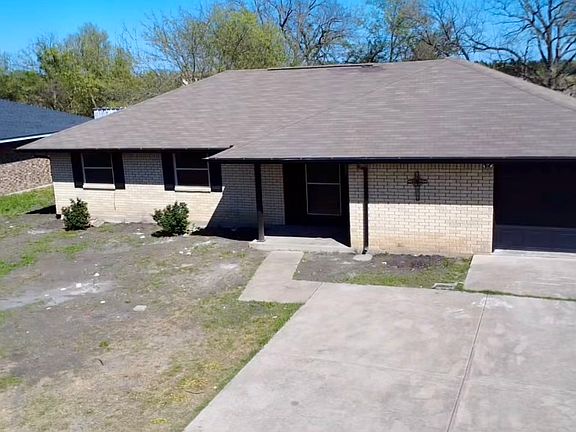 2nd image of 312 N Lowrance Rd