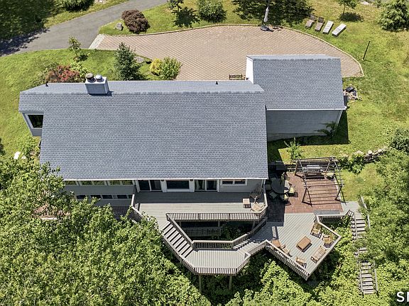 2nd image of 71 Blackberry Drive