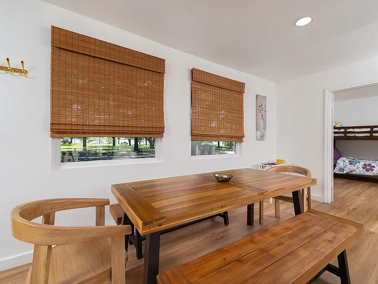 146 Park Dr — Photo 3