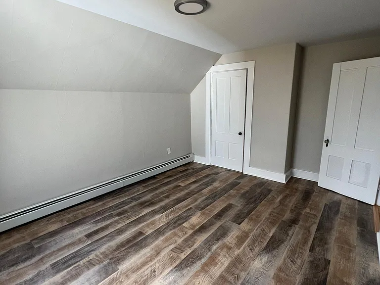 248 Forest St #B — Photo 8
