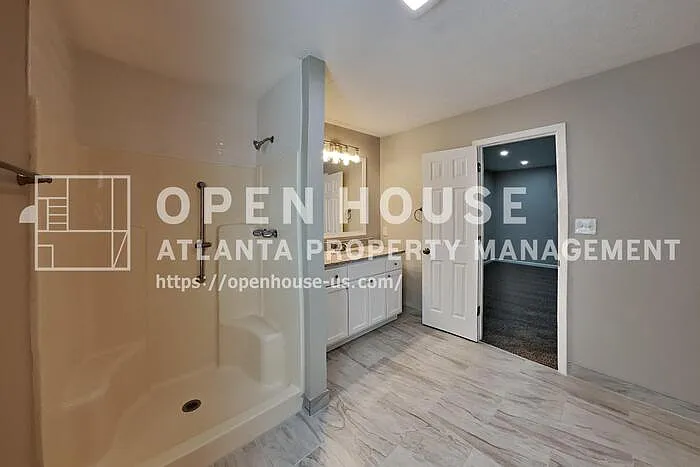 620 Gregory Manor Dr SW — Photo 9