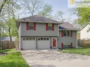 1405 NW Reiger Rd, Kansas City, MO 64118