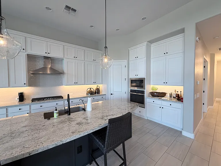5169 N 207th Dr — Photo 16