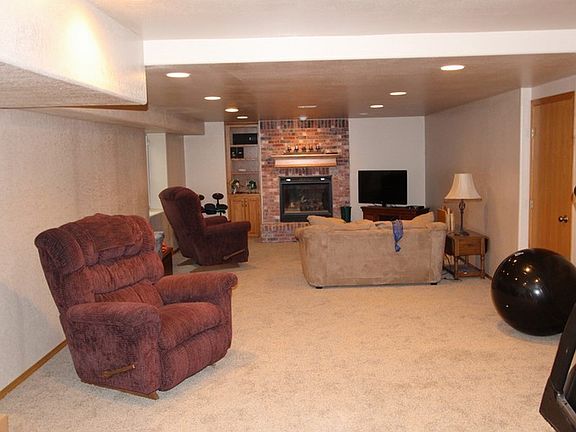 3rd image of 7241 E Oxford Ct
