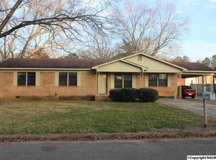 1004 15th Ave SW, Decatur, AL 35601