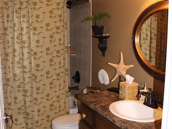 2nd Bathroom upstairs 