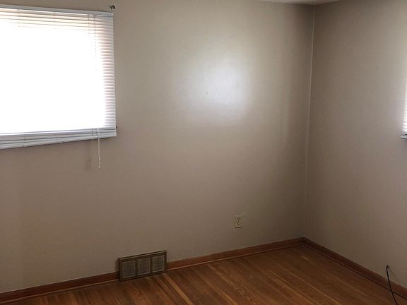 5th image of 171 Vern Ln #2