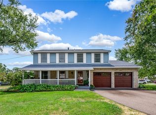 200 Woodbury Dr, Butler, PA