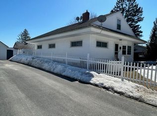 52 Carver St, Bangor, ME 04401