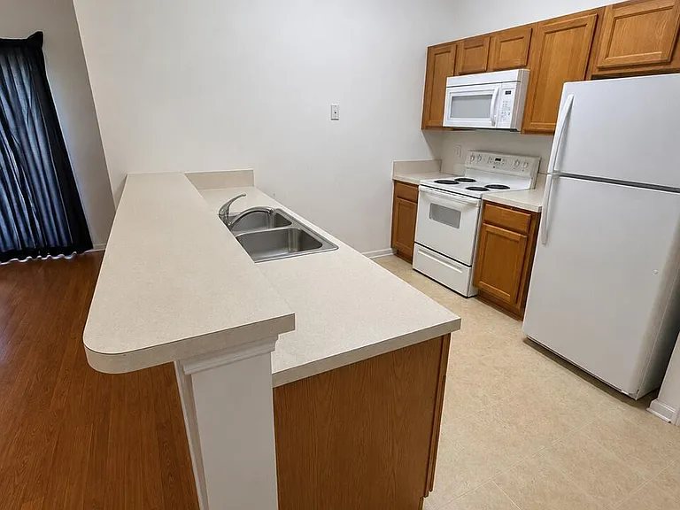 6063 Maggies Cir #105 — Photo 4