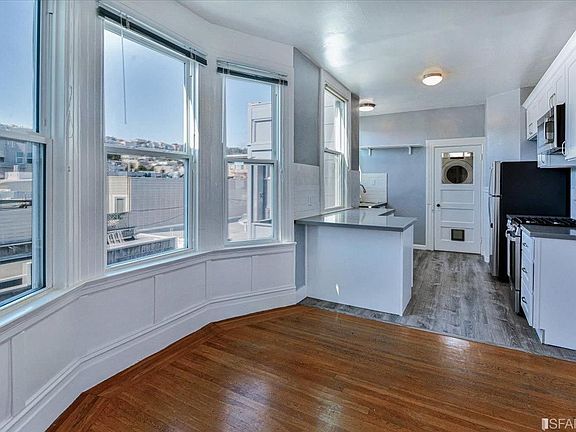 2nd image of 2275 Chestnut St #2281L