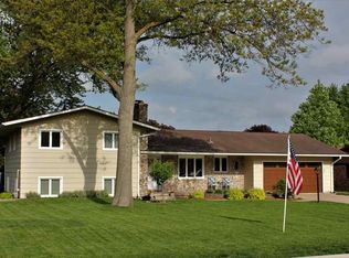 846 Lynkaylee Dr, Waterloo, IA 50701