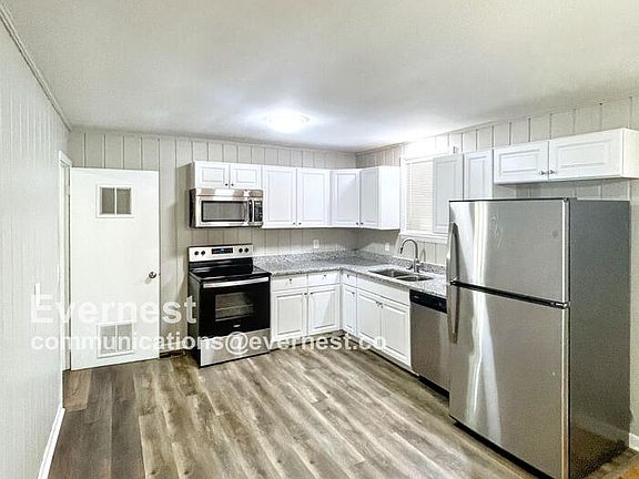 2nd image of 101 Elk Ave