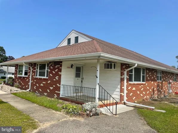 122 Elmtowne Blvd, Hammonton, NJ 08037