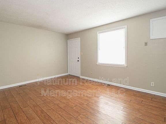 4th image of 1432A McCan Dr #A