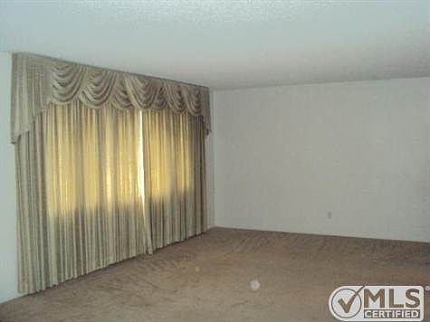 4th image of 2714 Harrison St