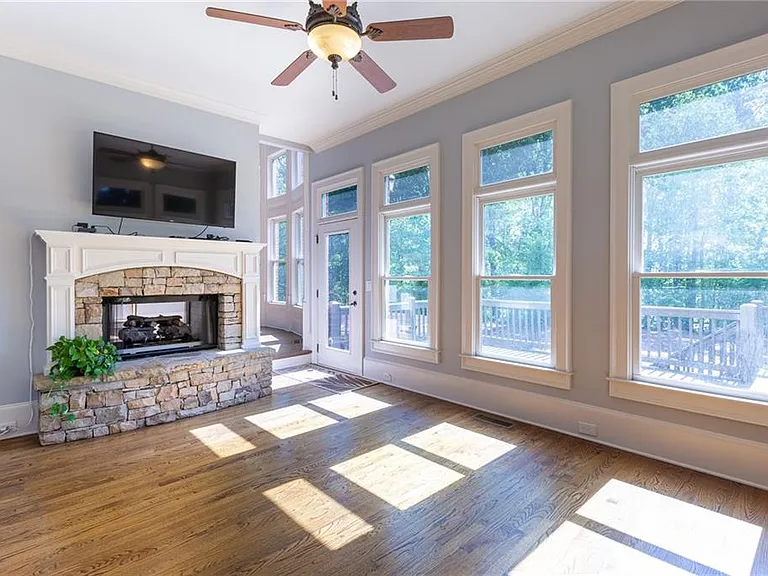 2360 Manor Creek Ct — Photo 25